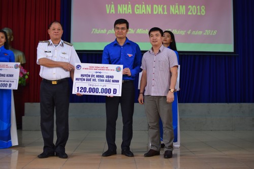 Hành trình “Tuổi trẻ vì biển đảo quê hương” năm 2018 - ảnh 10