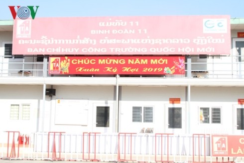 Lãnh đạo ĐSQ chúc Tết những người lính làm nhiệm vụ đặc biệt tại Lào - ảnh 2