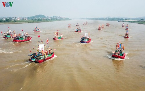 Hùng tráng màn diễn xướng hội quân trên dòng Lục Đầu giang - ảnh 4