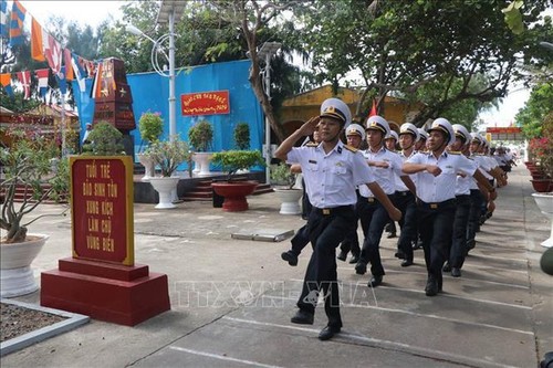 Nét đẹp đầu xuân, năm mới trên quần đảo Trường Sa - ảnh 1