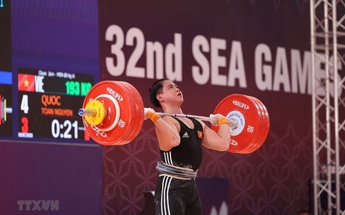 Việt Nam nhất toàn đoàn sau ngày thi đấu cuối cùng tại SEA Games 32 - ảnh 1