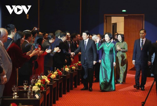 Chủ tịch nước Lương Cường dự chương trình nghệ thuật Xuân Quê hương 2025 - ảnh 1