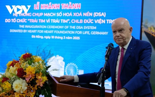 Bác sỹ người Đức đầu tiên được nhận Giải thưởng cống hiến cho Đà Nẵng - ảnh 1