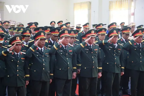 Lễ viếng nguyên Chủ tịch nước Trần Đức Lương tại quê nhà Quảng Ngãi - ảnh 10