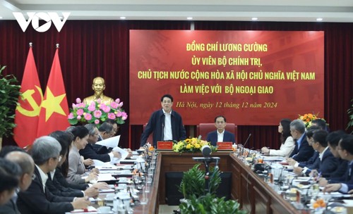 Ngoại giao Việt Nam – 80 năm xây dựng, trưởng thành cùng đất nước - ảnh 2