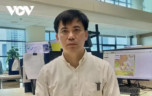 Bão số 5 rút ngắn khoảng cách, tiến thẳng vào đất liền từ Thanh Hóa-Bắc Quảng Trị - ảnh 2