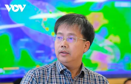 Bão BUALOI tiến vào Biển Đông ngày càng mạnh lên, di chuyển siêu tốc - ảnh 1