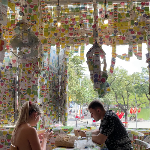 Ẩm thực Hà Nội và những lời khen “có cánh” từ du khách quốc tế - ảnh 1