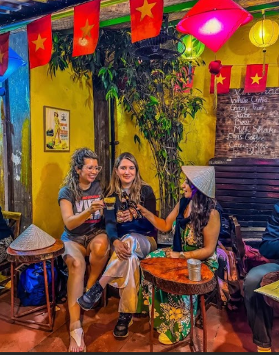 Hà Nội trong mắt du khách quốc tế: Rực rỡ, nhộn nhịp và thân thiện - ảnh 2