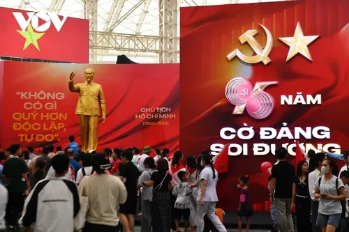 Phát huy trí tuệ và bản lĩnh Việt Nam vững bước tiến mạnh trong kỷ nguyên phát triển mới - ảnh 2