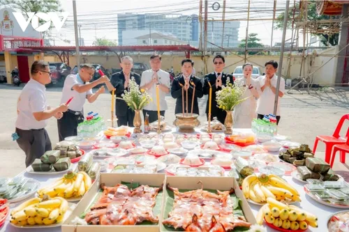 Kiều bào Thái Lan tri ân các anh hùng liệt sỹ - ảnh 5