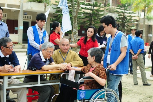 Chương trình khám chữa bệnh miễn phí cho đồng bào nghèo lần thứ 15 tại huyện Ba Tri, Bến Tre - ảnh 1