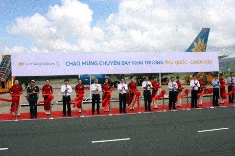 Mở đường bay Phú Quốc -  Singapore  - ảnh 1