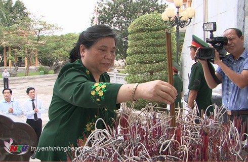 Phó Chủ tịch Quốc hội Tòng Thị Phóng thăm và làm việc tại Nghệ An - ảnh 2