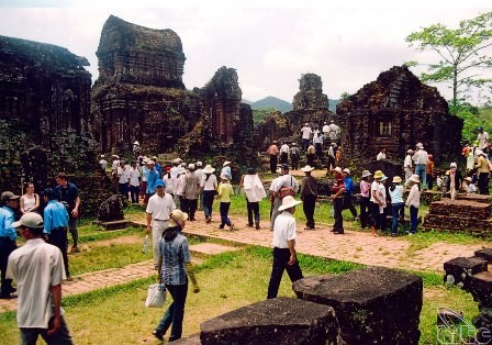 โบราณสถานหมีเซิน-จุดนัดพบเชิงศึกษาวัฒนธรรม - ảnh 1