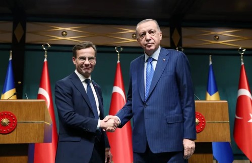 Sweden ready to restart negotiations with Turkey on joining NATO - ảnh 1