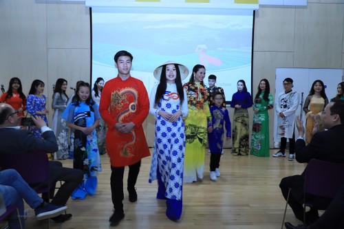 50 years of Vietnam-UK relations: Vietnamese culture introduced in Birmingham - ảnh 1