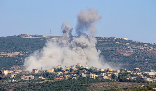 Israel cabinet authorizes government to respond to Hezbollah rocket strike - ảnh 1