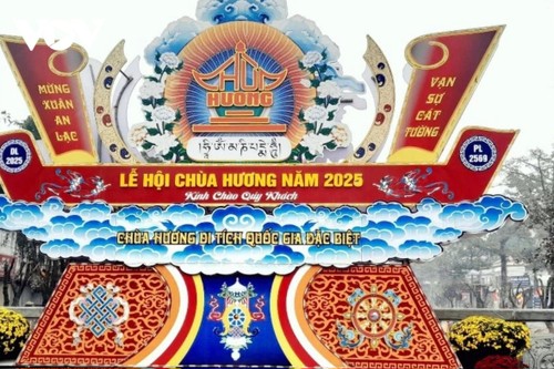 Vietnam’s longest-running festival opens - ảnh 1