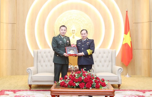 Navies of Vietnam, China strengthen cooperation   - ảnh 1
