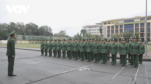 Border guards’ happiness is being foster parents  - ảnh 5