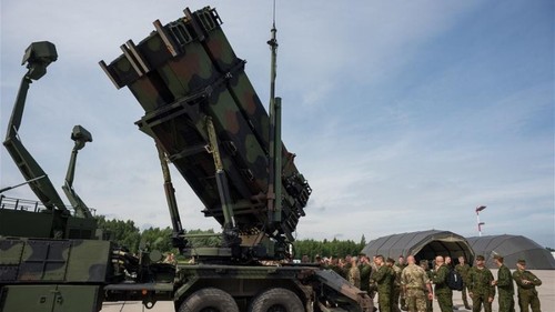 Trump says US will send Patriot missiles to Ukraine  - ảnh 1