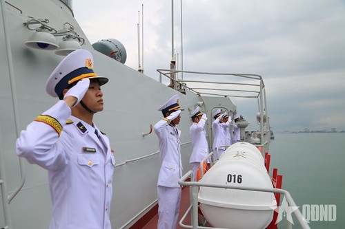 Vietnam’s warship completes AMNEX 3 exercise mission - ảnh 1