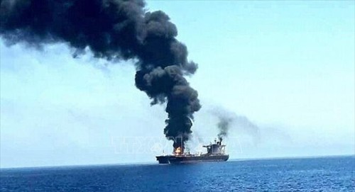 Houthis vow to continue attacks on ships in Red Sea - ảnh 1