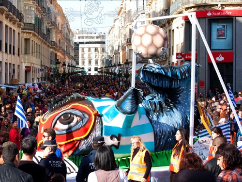 Malaga carnival: where the fun ignites and the flames rise - ảnh 1