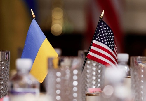 Ukraine, US sign memorandum on mineral resource development - ảnh 1