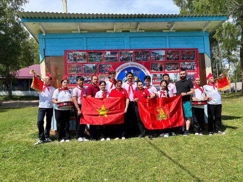 Лагерь «Алые паруса» в Иркутской области – место встречи пионеров из Вьетнама и России - ảnh 1