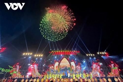 В конце года провинция Куангнинь организует серию культурных мероприятий - ảnh 1