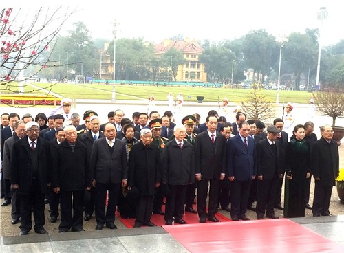 Lãnh đạo Đảng, Nhà nước viếng Lăng Chủ tịch Hồ Chí Minh  - ảnh 1