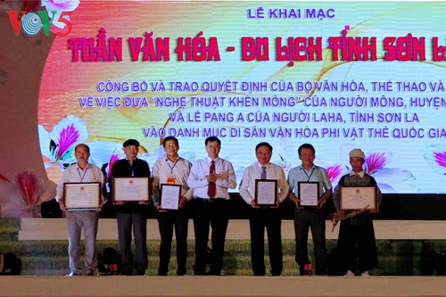 Đêm hội “Sơn La ngày mới” trên cao nguyên Mộc Châu - ảnh 3