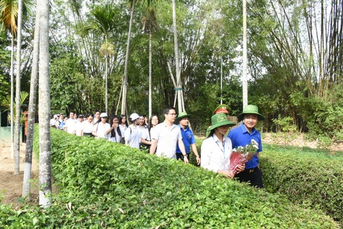 Trại hè Việt Nam 2019: Thanh thiếu niên kiều bào về thăm quê Bác - ảnh 10