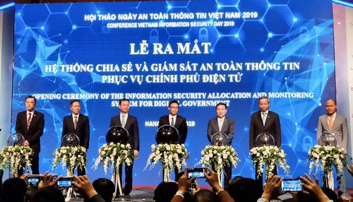 Khai trương Hệ thống chia sẻ và giám sát thông tin phục vụ Chính phủ điện tử  - ảnh 1