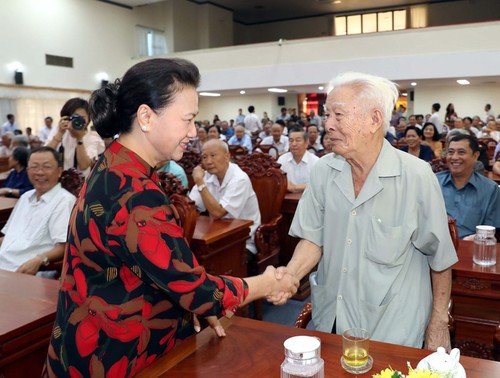 Chủ tịch Quốc hội: Sẽ xử lý nghiêm các vụ tham nhũng với tinh thần không có vùng cấm - ảnh 1