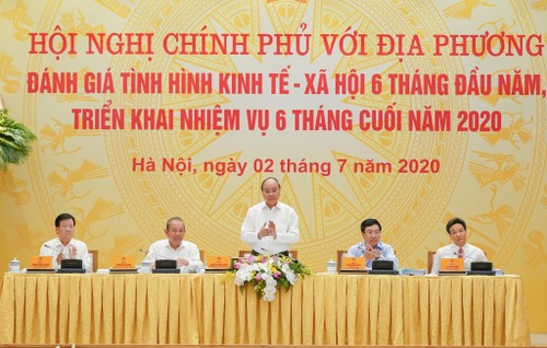 Tiến công mạnh mẽ, phục hồi tăng trưởng - ảnh 1