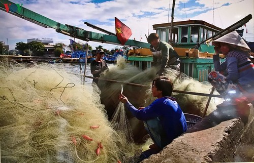 Khai mạc triển lãm ảnh về Việt Nam của nhiếp ảnh gia Nga - ảnh 4