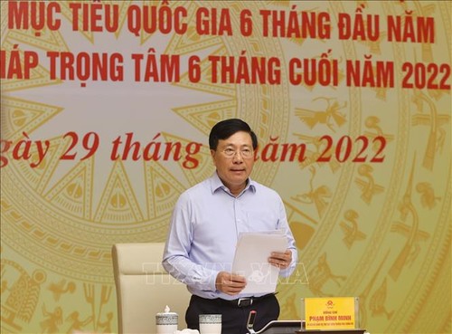 Khẩn trương hoàn tất giải ngân vốn 3 Chương trình mục tiêu quốc gia trong năm 2022 - ảnh 1