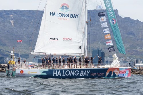 Tối nay, thuyền buồm Clipper Race đầu tiên sẽ đến Hạ Long - ảnh 1