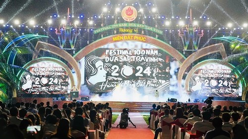 Khai mạc Festival 100 năm dừa sáp Trà Vinh - ảnh 1