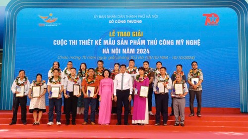 Hội chợ quốc tế Quà tặng hàng thủ công mỹ nghệ Hà Nội 2024 - ảnh 1