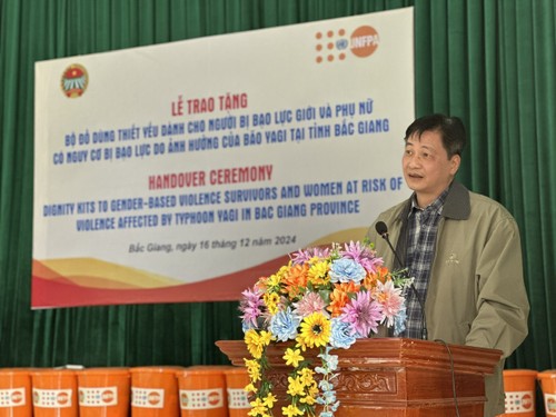 UNFPA và Hội Nông dân Việt Nam trao tặng 400 bộ đồ dùng thiết yếu cho phụ nữ ở Bắc Giang - ảnh 3