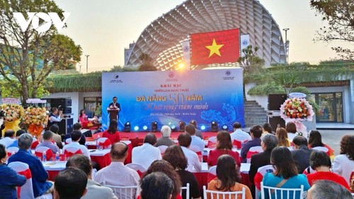 Khai mạc triển lãm “Đà Nẵng 50 năm – Khát vọng vươn mình” - ảnh 1