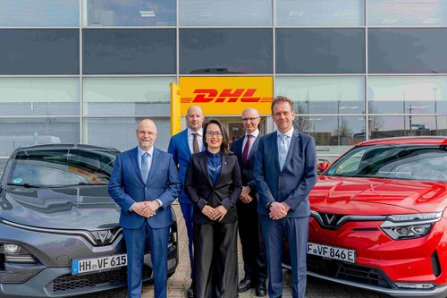 VinFast hợp tác với DHL giao phụ tùng xe trong vòng 24 giờ ở châu Âu - ảnh 1