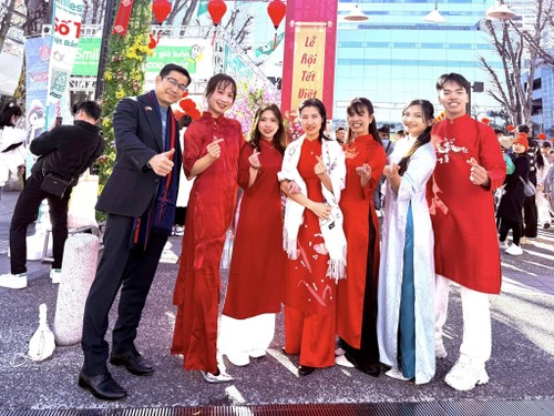 Doanh nhân Phạm Đình Thương: “Văn hóa- sợi dây gắn kết bền chặt quê hương với người xa xứ“ - ảnh 7