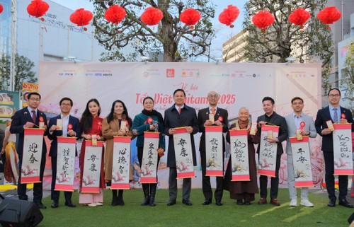 Doanh nhân Phạm Đình Thương: “Văn hóa- sợi dây gắn kết bền chặt quê hương với người xa xứ“ - ảnh 5