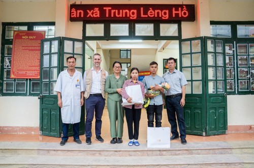 Phái đoàn Liên hợp quốc tại Việt Nam thăm các cộng đồng đang tái thiết sau cơn bão Yagi tại tỉnh Lào Cai - ảnh 4