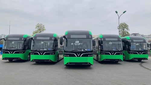 Hà Nội hướng đến phương tiện vận tải công cộng năng lượng xanh - ảnh 1